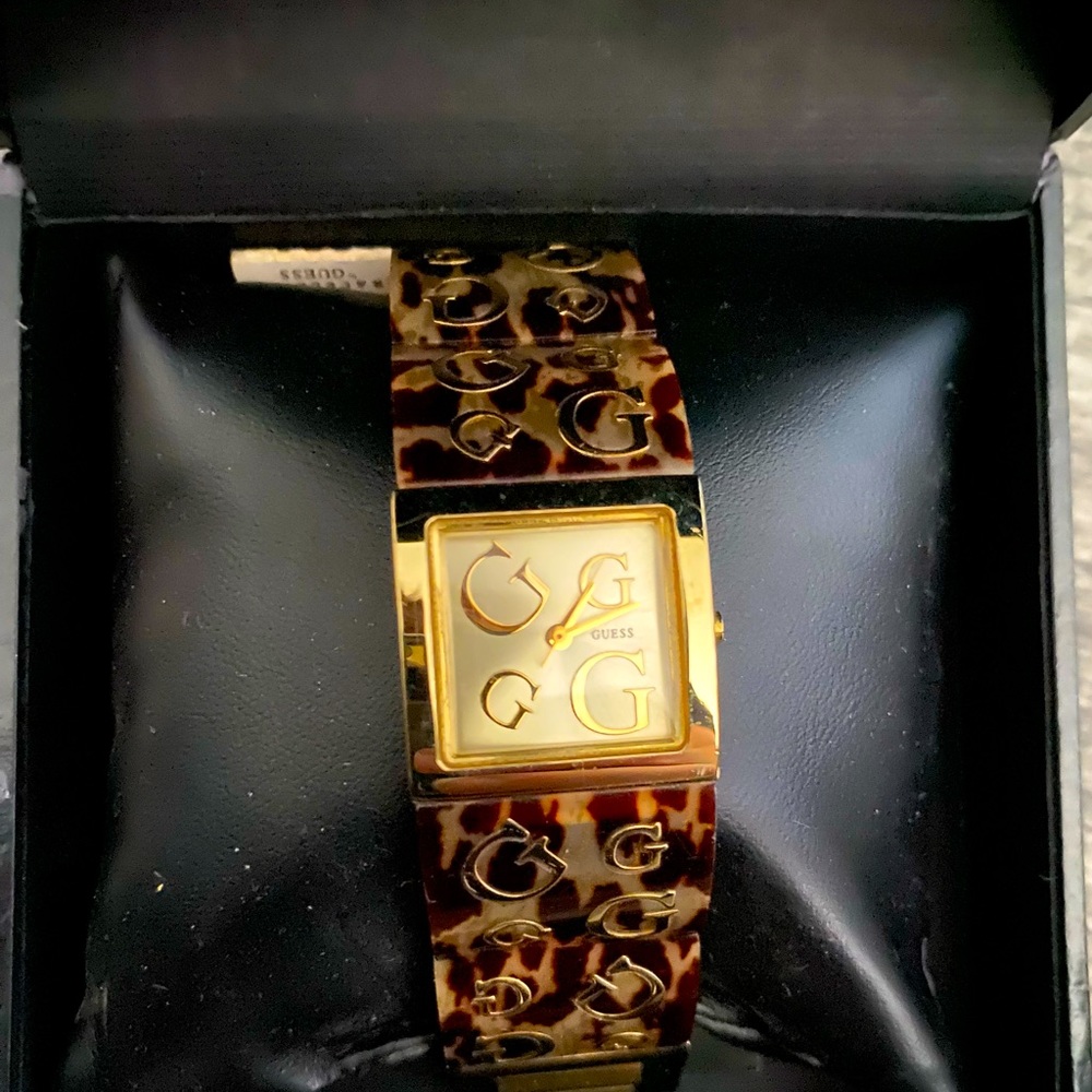 Guess leopard watch…🐆